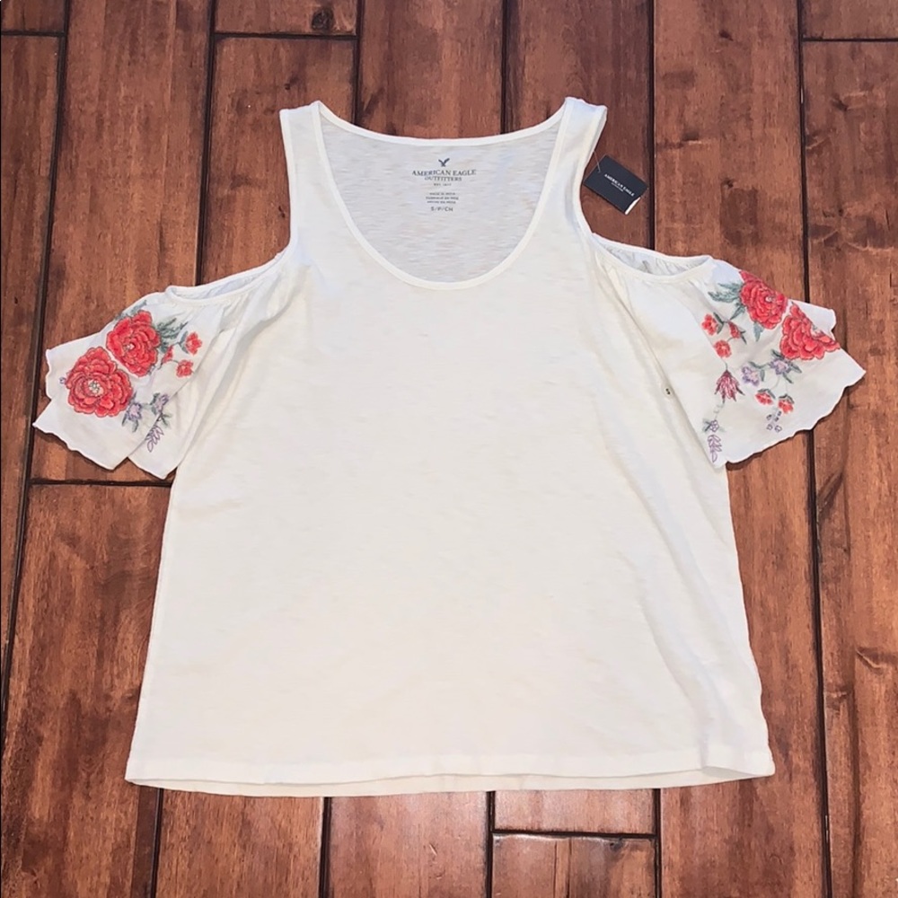American eagle cold shoulder top!